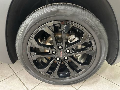 Certified 2022 GMC Terrain SLE w/ Driver Convenience Package image 13