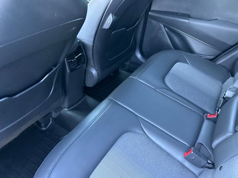 Certified 2024 Kia Niro EX image 13