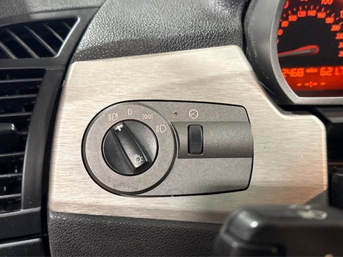 Used 2003 BMW Z4 2.5i image 20