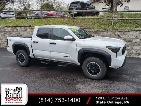Used 2024 Toyota Tacoma TRD Off-Road w/ TRD Off Road Upgrade Package AWD/4WD image 1
