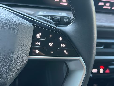 Certified 2025 Audi Q5 Premium AWD/4WD image 18