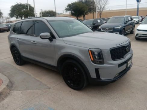 Certified 2021 Kia Telluride SX w/ SX Prestige Package image 3