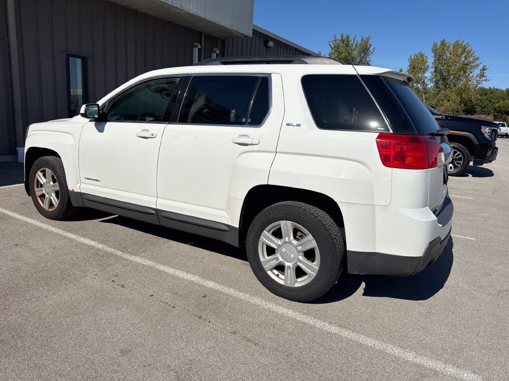 Used 2014 GMC Terrain SLE FWD image 2