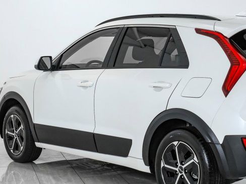 Used 2024 Kia Niro LX image 53