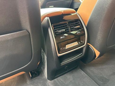 Certified 2022 BMW X5 xDrive40i w/ M Sport Package AWD/4WD image 22