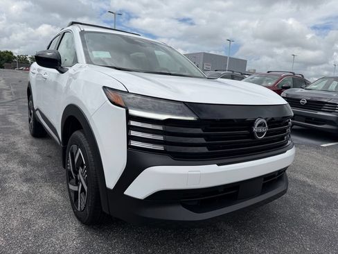 New 2026 Nissan Kicks SV w/ Cold Weather Package FWD image 39