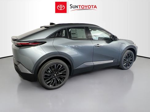 New 2026 Toyota C-HR AWD/4WD image 4