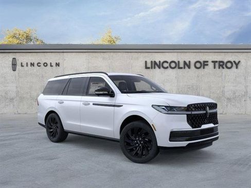 New 2026 Lincoln Navigator Reserve image 7