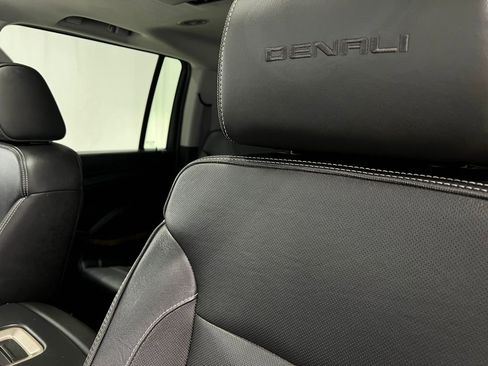 Used 2017 GMC Yukon XL Denali w/ Open Road Package image 19