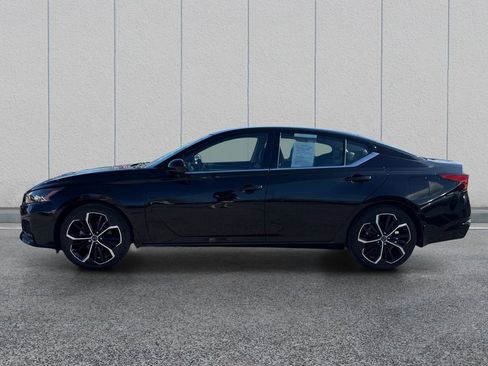Used 2023 Nissan Altima 2.5 SR FWD image 4