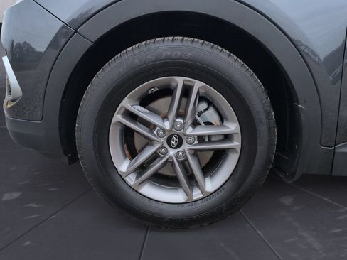 Used 2018 Hyundai Santa Fe Sport w/ 2.4L Tech Package 04 FWD image 23