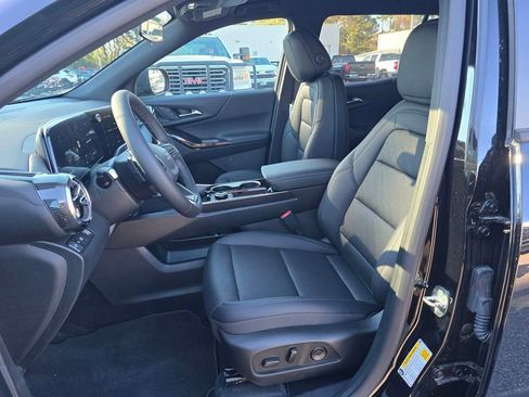 New 2026 Chevrolet Equinox LT w/ Convenience Package II FWD image 9
