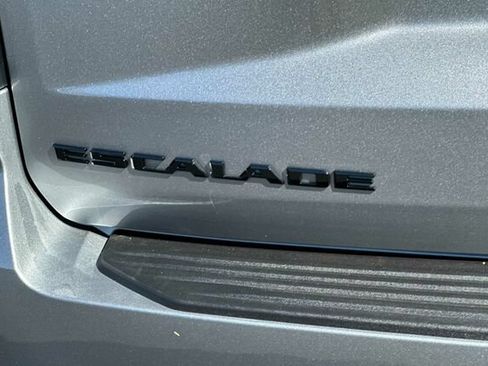 New 2026 Cadillac Escalade Sport w/ LPO, ONYX Package AWD/4WD image 15