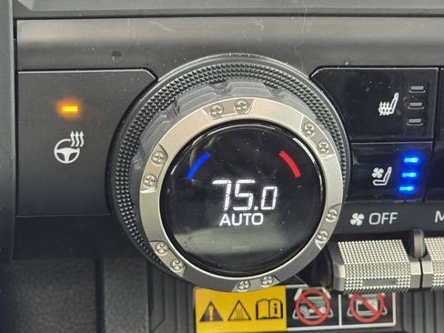 Used 2025 Toyota Tacoma TRD Pro image 9