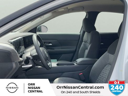 New 2026 Nissan Kicks SV w/ Cold Weather Package FWD image 17