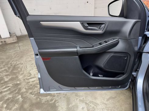 Certified 2022 Ford Escape SE AWD/4WD image 8