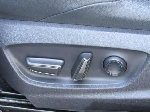 Used 2024 Subaru Solterra AWD/4WD image 14