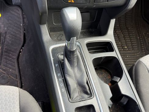 Used 2017 Ford Escape SE w/ SE Cold Weather Package image 19