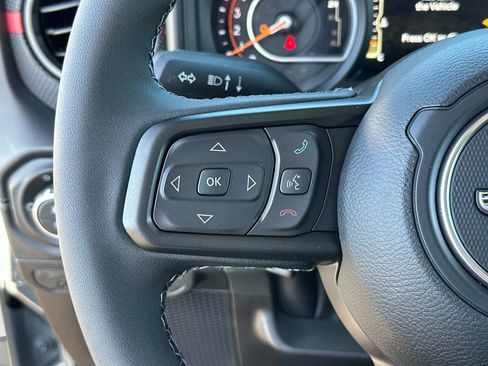 New 2026 Jeep Gladiator Rubicon w/ Safety Group AWD/4WD image 30