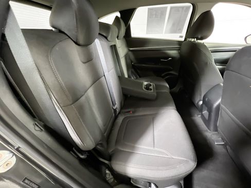 Used 2023 Hyundai Tucson SE image 24