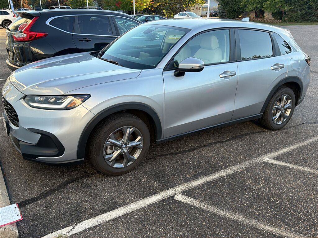 Used 2026 Honda HR-V LX image 2