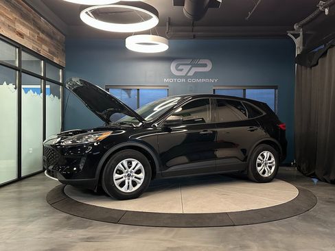 Used 2020 Ford Escape S image 23