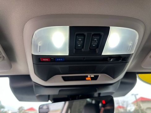 Used 2025 Subaru Crosstrek 2.5i Limited w/ Popular Package #3A image 31