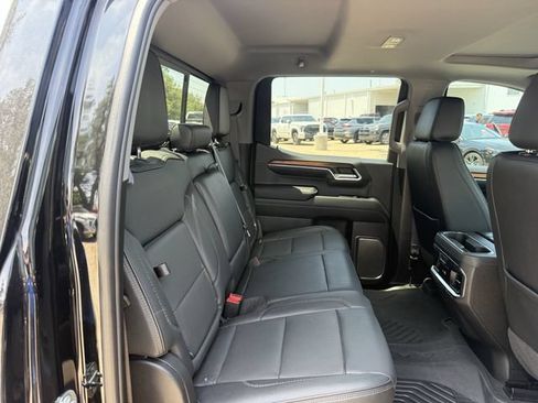 Used 2024 GMC Sierra 1500 Denali RWD image 33