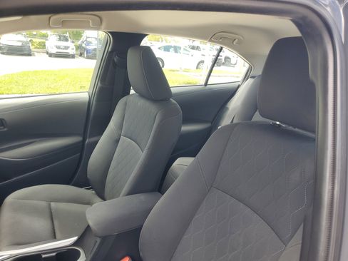 Certified 2025 Toyota Corolla LE FWD image 17