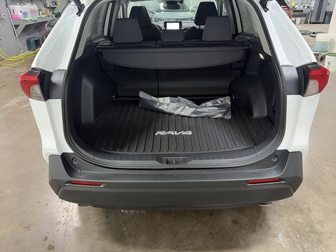 New 2025 Toyota RAV4 XLE image 29