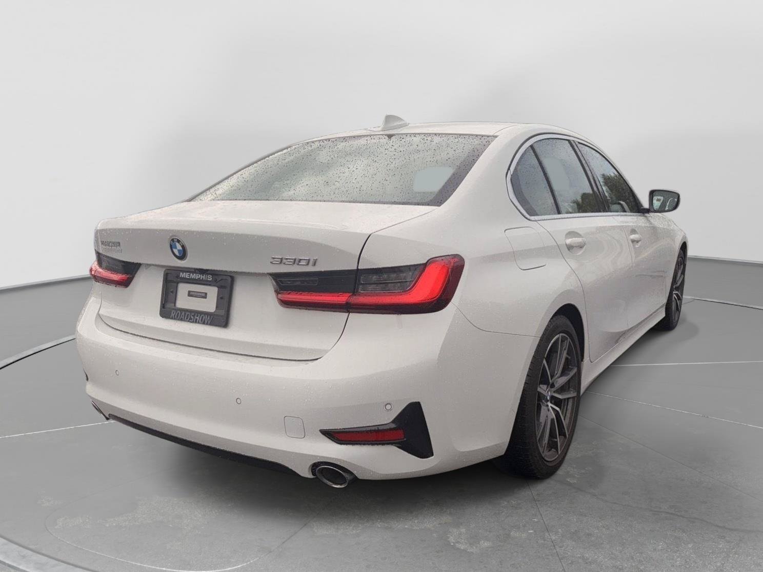 Used 2021 BMW 330i Sedan RWD image 3