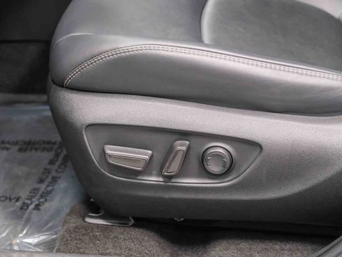 Used 2023 Toyota RAV4 XLE Premium image 23