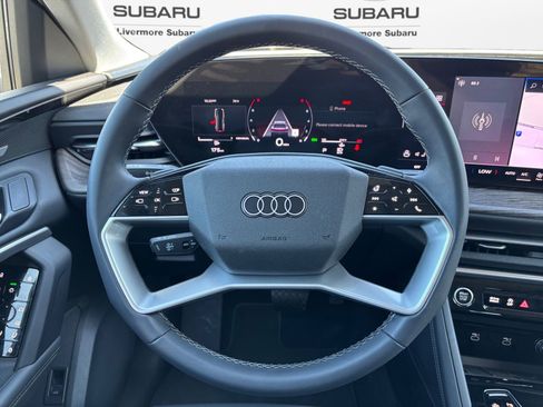 Used 2025 Audi Q5 Premium Plus w/ Premium Plus AWD/4WD image 13