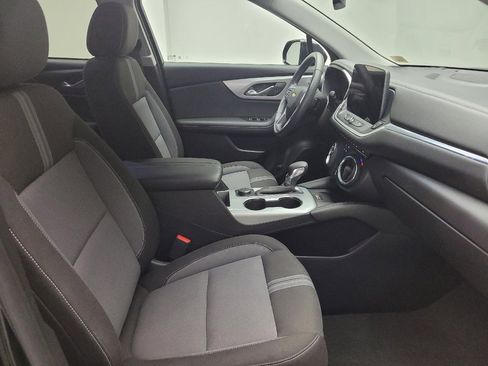 Used 2024 Chevrolet Blazer LT w/ Convenience Package FWD image 21