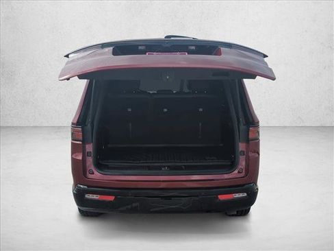 Used 2025 Jeep Wagoneer Series II w/ Premium Group I AWD/4WD image 9