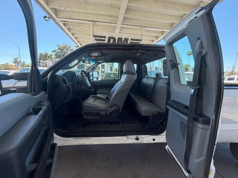 Used 2016 Ford F250 XL w/ Power Equipment Group image 5