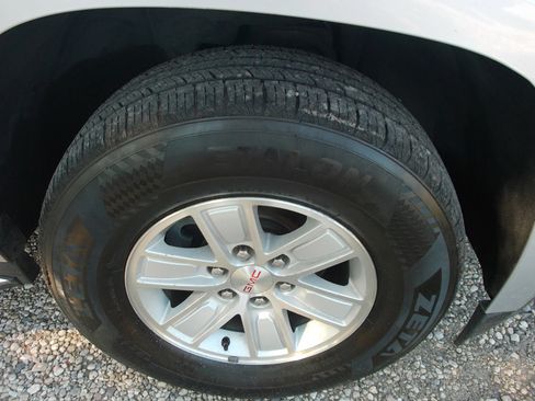 Used 2018 GMC Yukon XL SLE RWD image 42