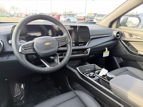 New 2026 Chevrolet Equinox LT w/ Convenience Package II image 22