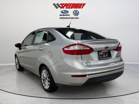Used 2014 Ford Fiesta SE w/ Equipment Group 201A FWD image 8