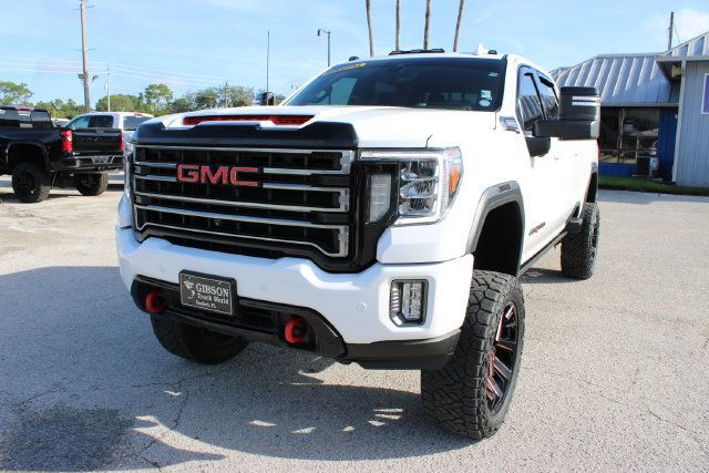 Used 2022 GMC Sierra 2500 AT4 w/ AT4 Premium Plus Package AWD/4WD image 3