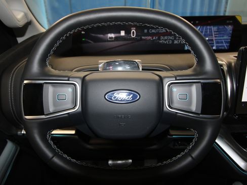 New 2026 Ford Expedition Max Platinum AWD/4WD image 10