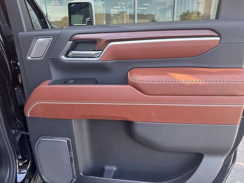 Used 2026 GMC Sierra 3500 Denali Ultimate AWD/4WD image 13