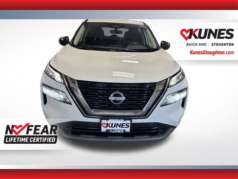 Used 2023 Nissan Rogue S image 5