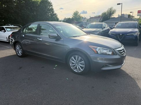 Used 2011 Honda Accord EX-L image 7