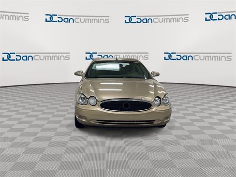 Used 2005 Buick LaCrosse CX image 3