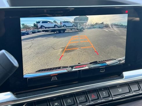 Used 2026 GMC Sierra 1500 SLT image 31