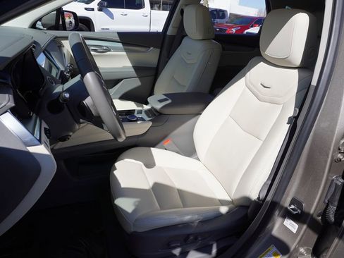 Certified 2022 Cadillac XT5 Premium Luxury w/ Technology Package image 14