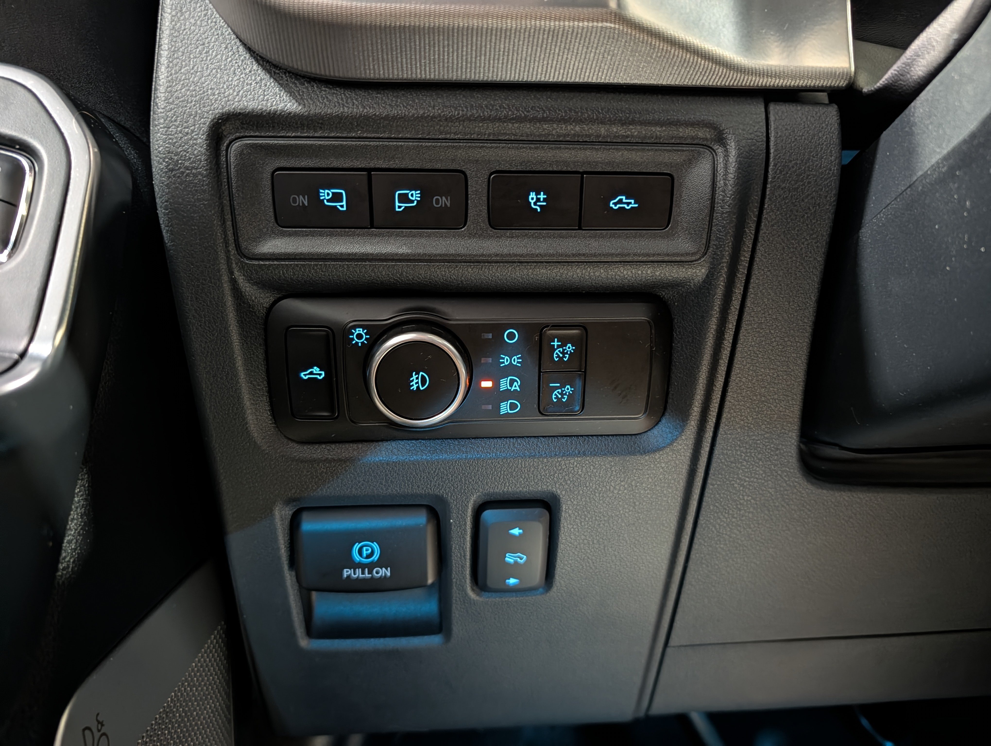 Used 2023 Ford F150 Raptor w/ Raptor 37 Performance Package AWD/4WD image 25