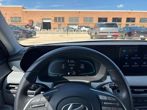 Used 2025 Hyundai Palisade SEL FWD image 37