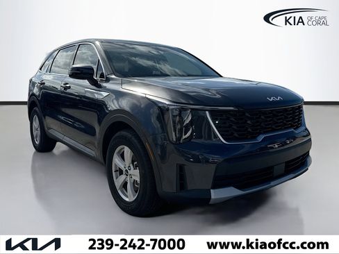 New 2026 Kia Sorento LX image 7